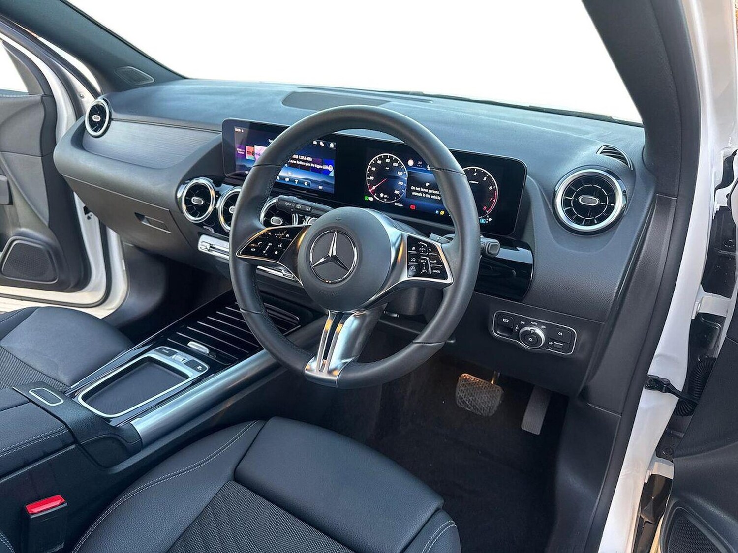 Used Mercedes-Benz GLA 2024 for sale - 76864045: Photo 15