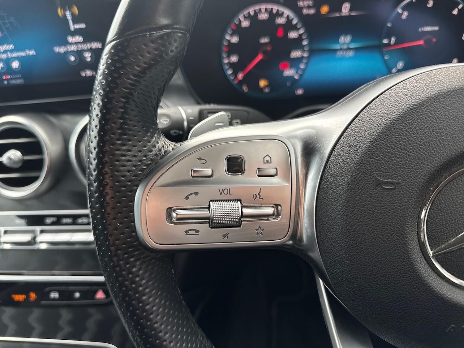 Used Mercedes-Benz GLC 2020 for sale - 76464651: Photo 26