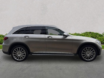 Used Mercedes-Benz GLC 2020 for sale - 76464651: Photo