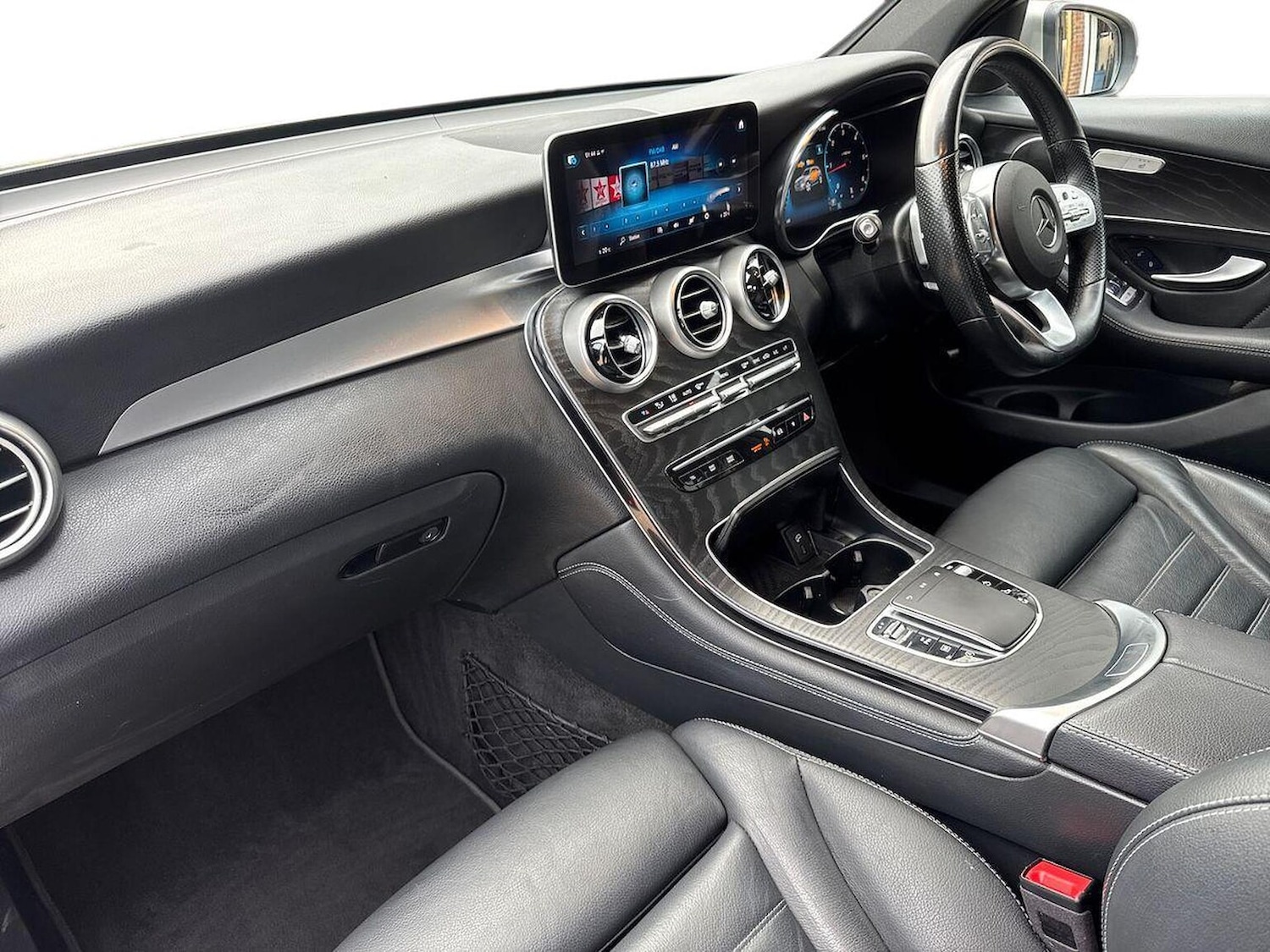 Used Mercedes-Benz GLC 2020 for sale - 76464651: Photo 7