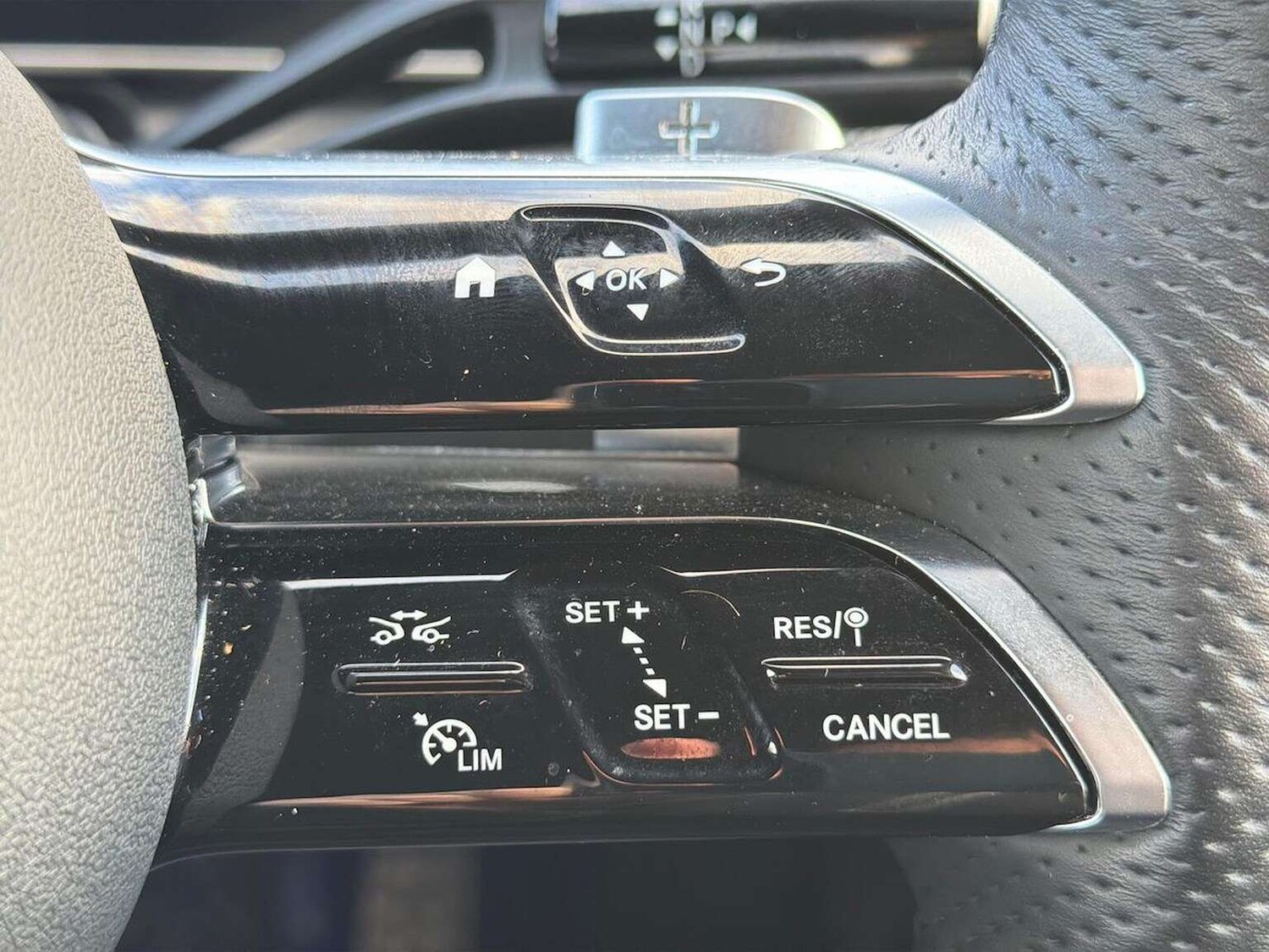 Used Mercedes-Benz GLC 2023 for sale - 77603679: Photo 27