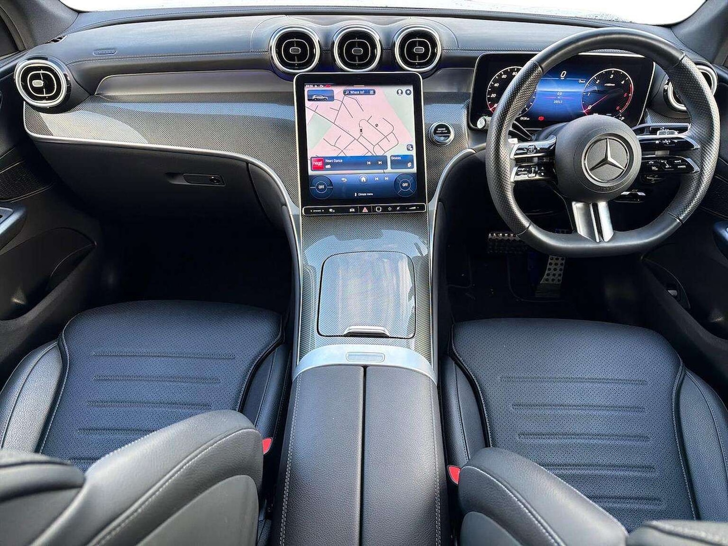 Used Mercedes-Benz GLC 2023 for sale - 77603679: Photo 8