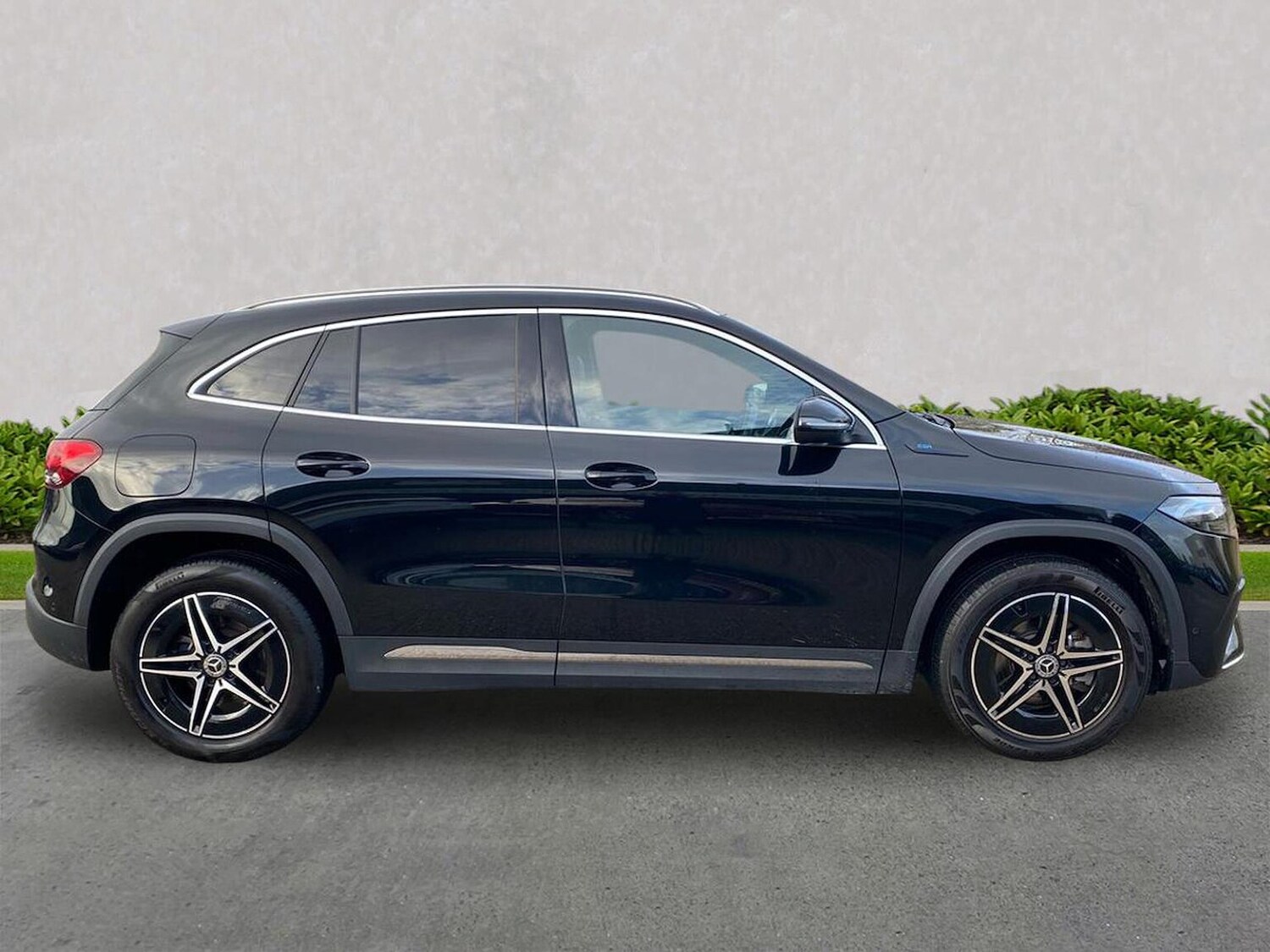 Used Mercedes-Benz EQA 2021 for sale - 76830636: Photo 3