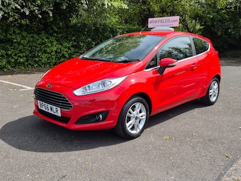 Used Ford Fiesta 2017 for sale - 79068380: Photo