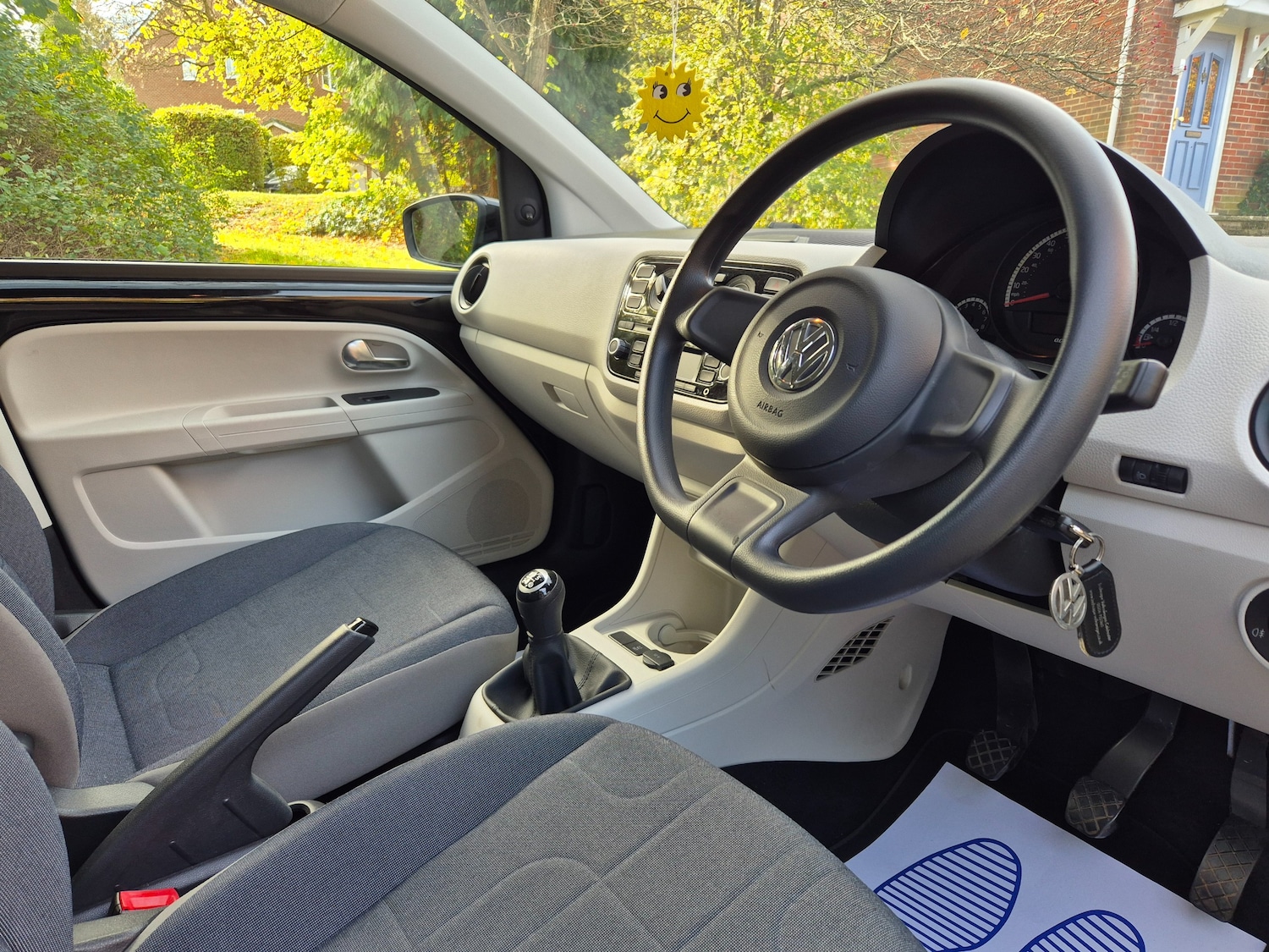 Used Volkswagen up! 2016 for sale - 76506250: Photo 11