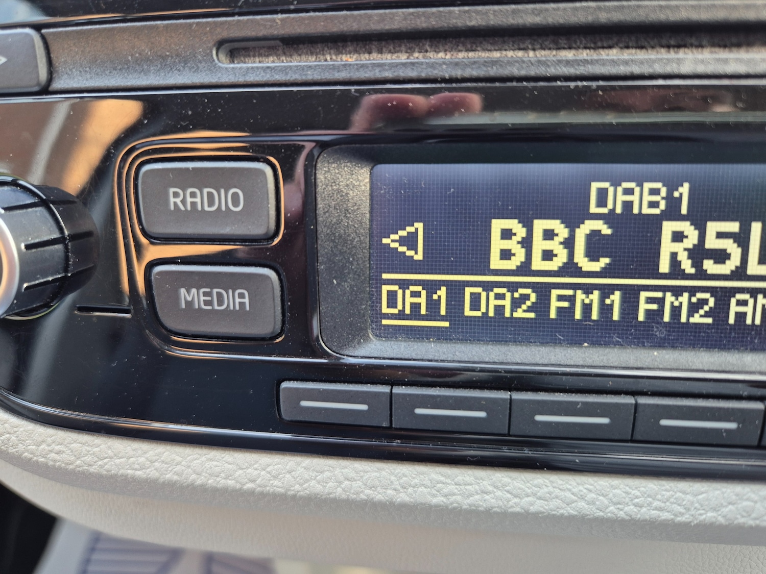 Used Volkswagen up! 2016 for sale - 76506250: Photo 5