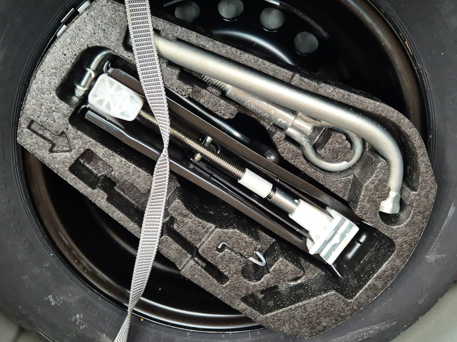 Used Volkswagen up! 2016 for sale - 77616981: Photo 20