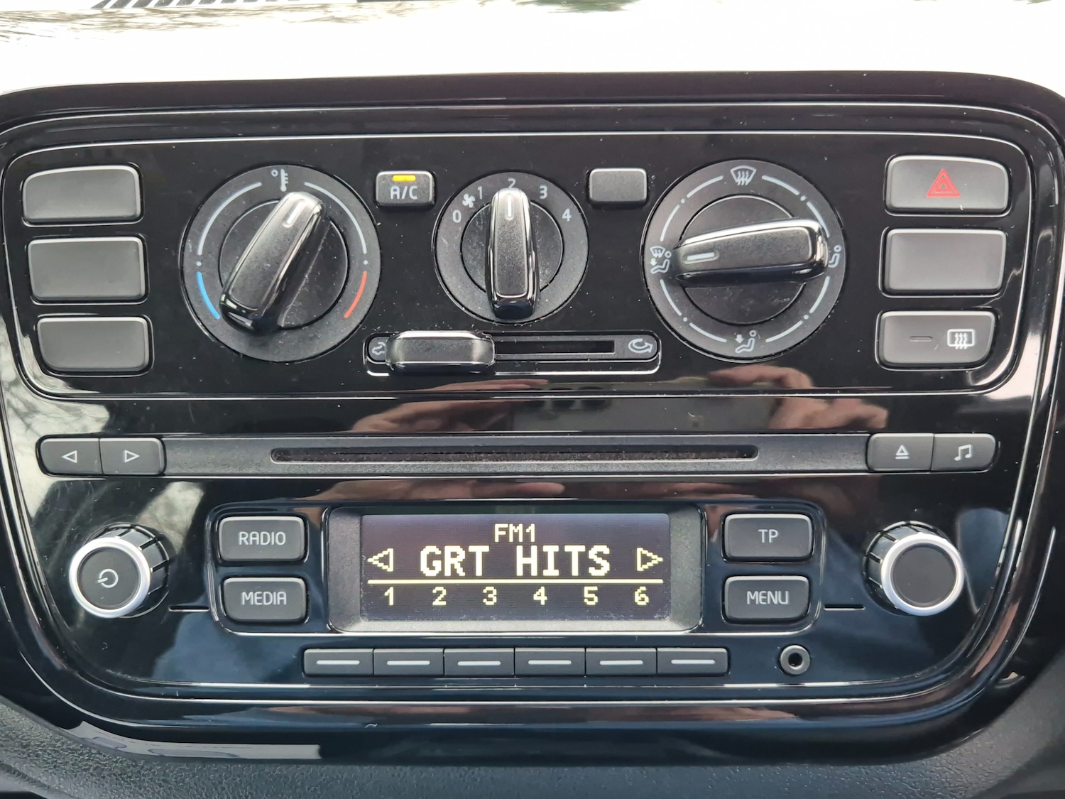 Used Volkswagen up! 2016 for sale - 77616981: Photo 5