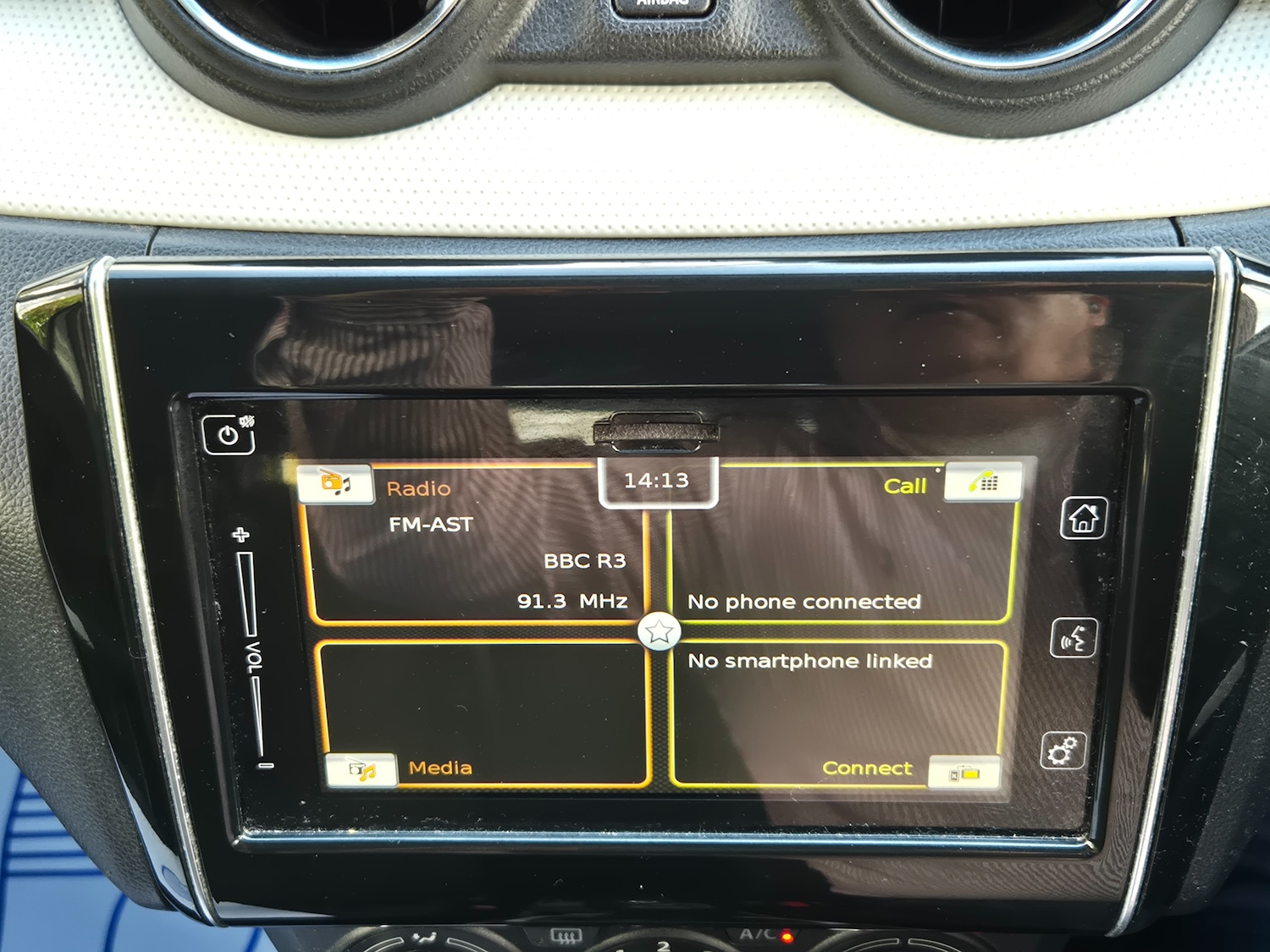 Used Suzuki Swift 2017 for sale - 77139305: Photo 15