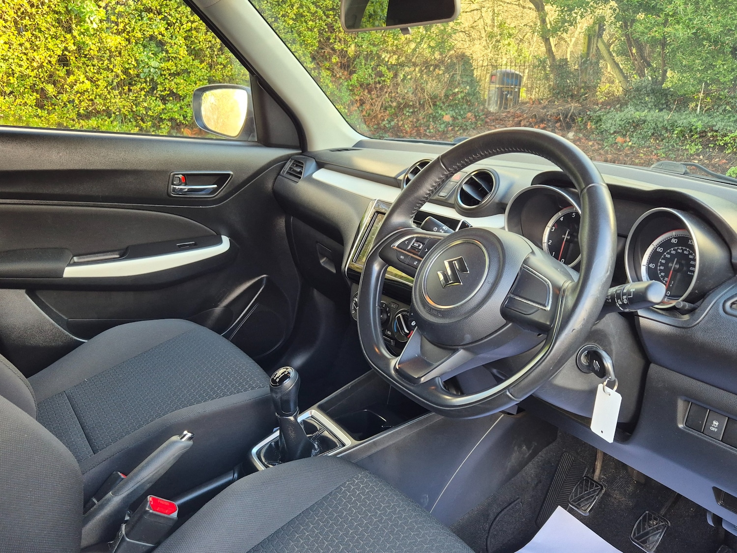 Used Suzuki Swift 2017 for sale - 77139305: Photo 6