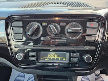 Used Volkswagen up! 2016 for sale - 76577413: Photo