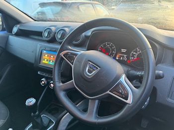 Used Dacia Duster 2021 for sale - 77255160: Photo