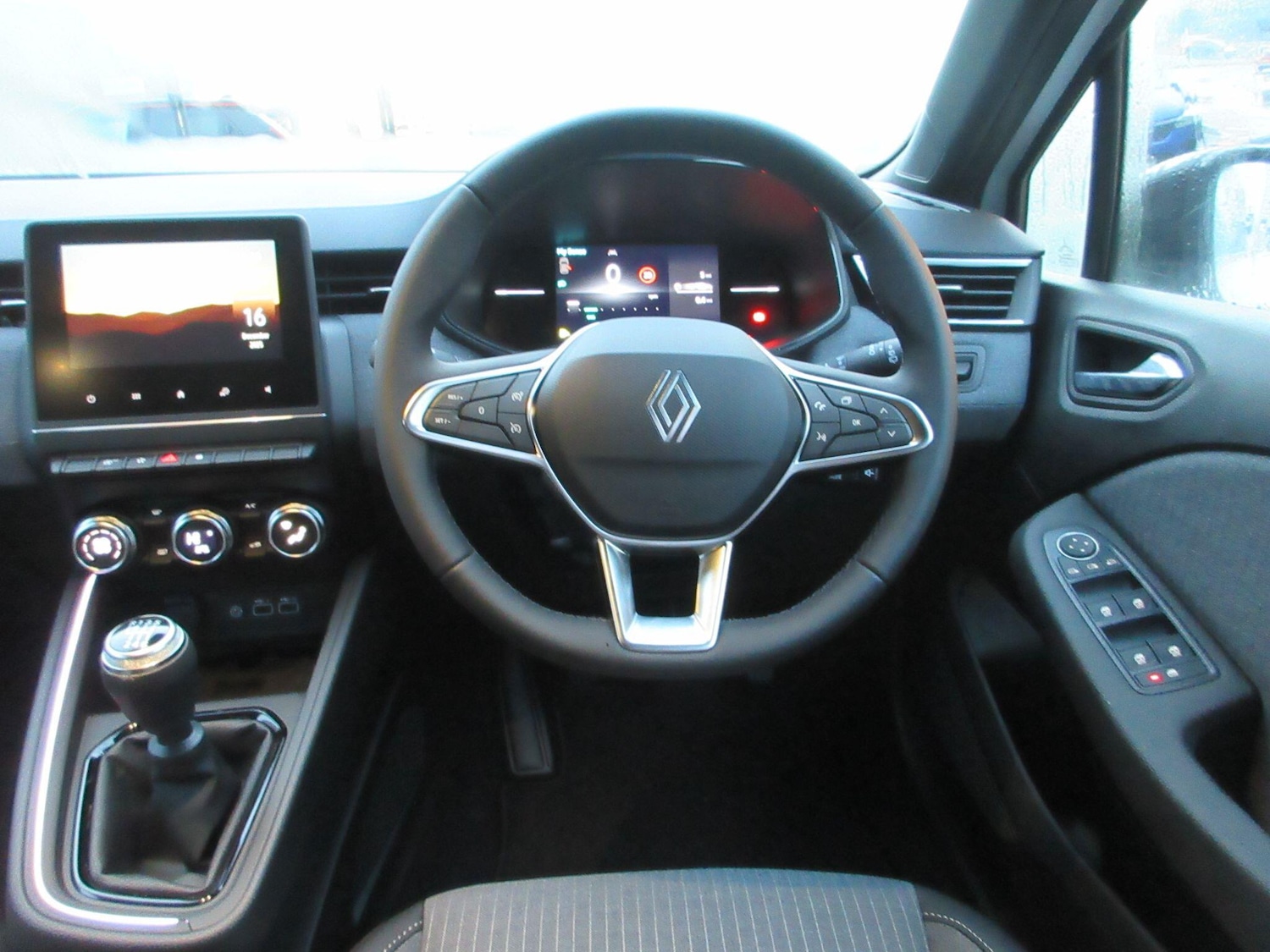 Used Renault Clio 2025 for sale - 77029687: Photo 12