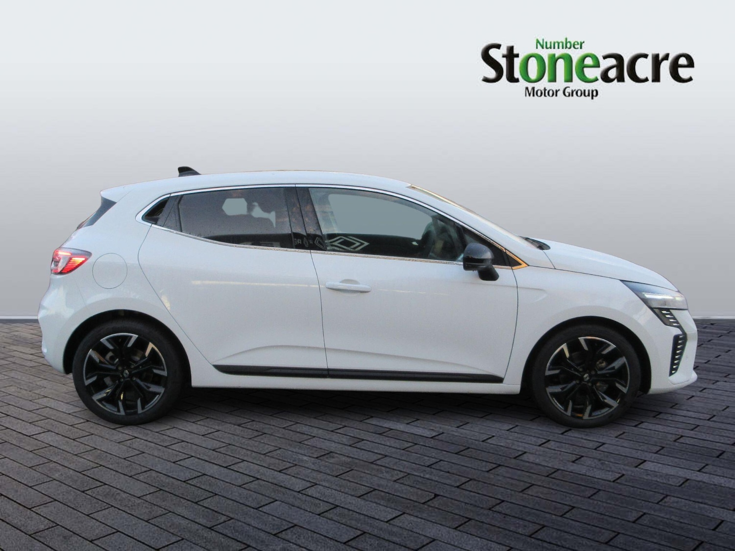 Used Renault Clio 2025 for sale - 77029687: Photo 2