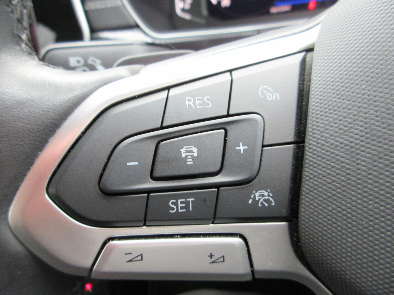 Used Volkswagen T-Cross 2024 for sale - 77497085: Photo 48