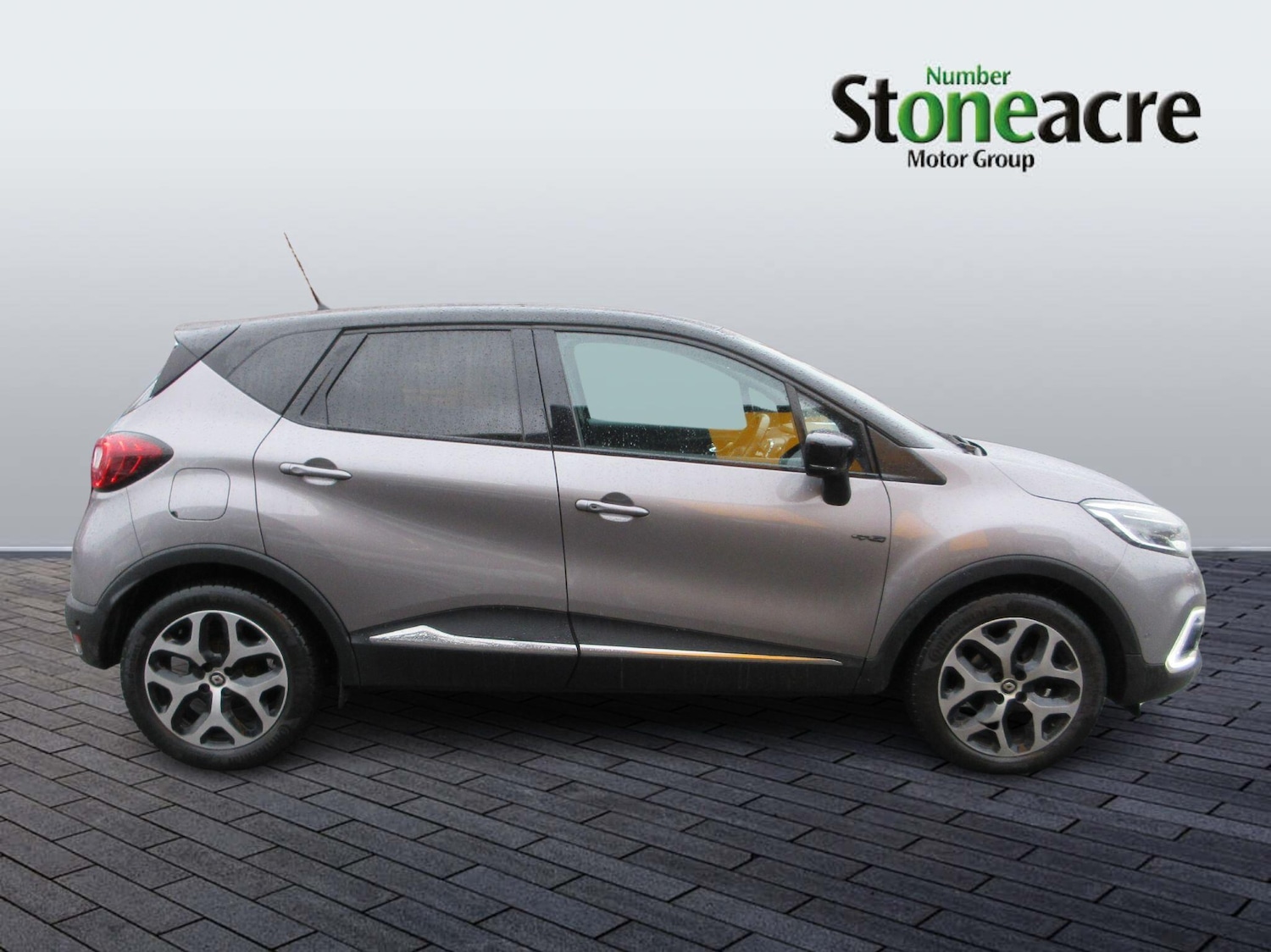Used Renault Captur 2019 for sale - 77468685: Photo 2