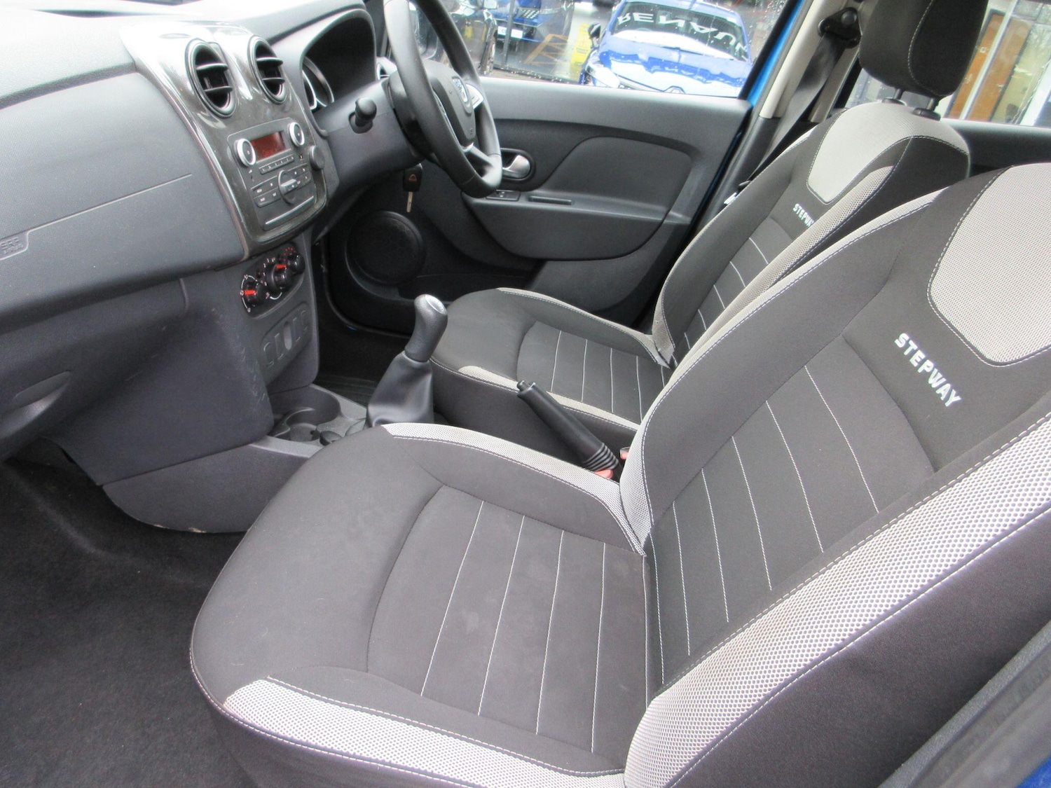 Used Dacia Sandero Stepway 2017 for sale - 77455415: Photo 13