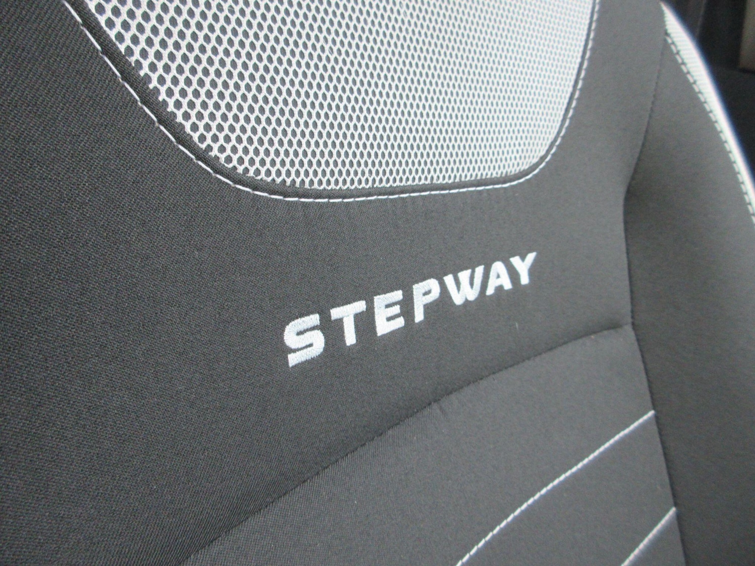 Used Dacia Sandero Stepway 2017 for sale - 77455415: Photo 29