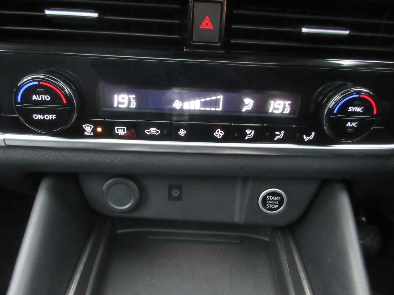 Used Nissan Qashqai for sale - 77279836: Photo 39