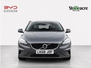 Used Volvo V40 2018 for sale - 78705052: Photo