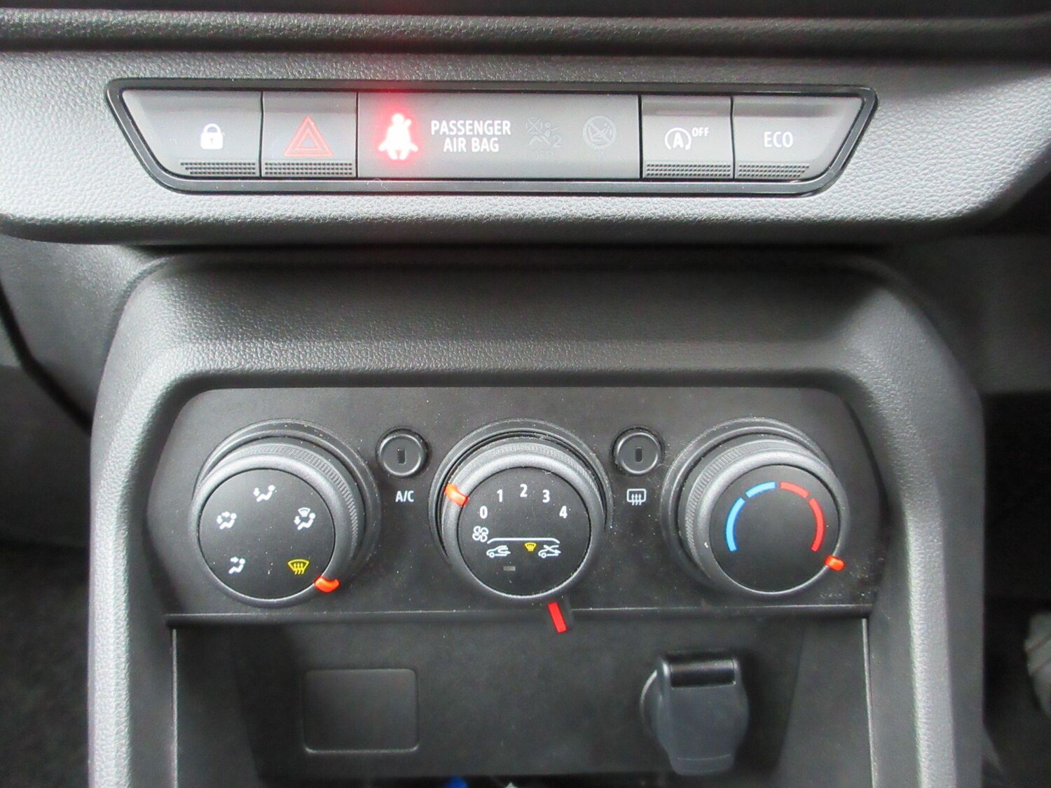 Used Dacia Sandero 2023 for sale - 77351761: Photo 30