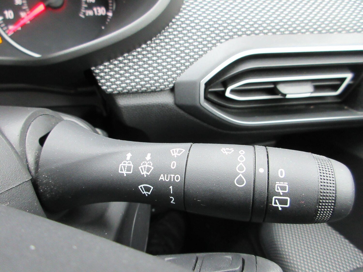 Used Dacia Sandero 2023 for sale - 77351761: Photo 36