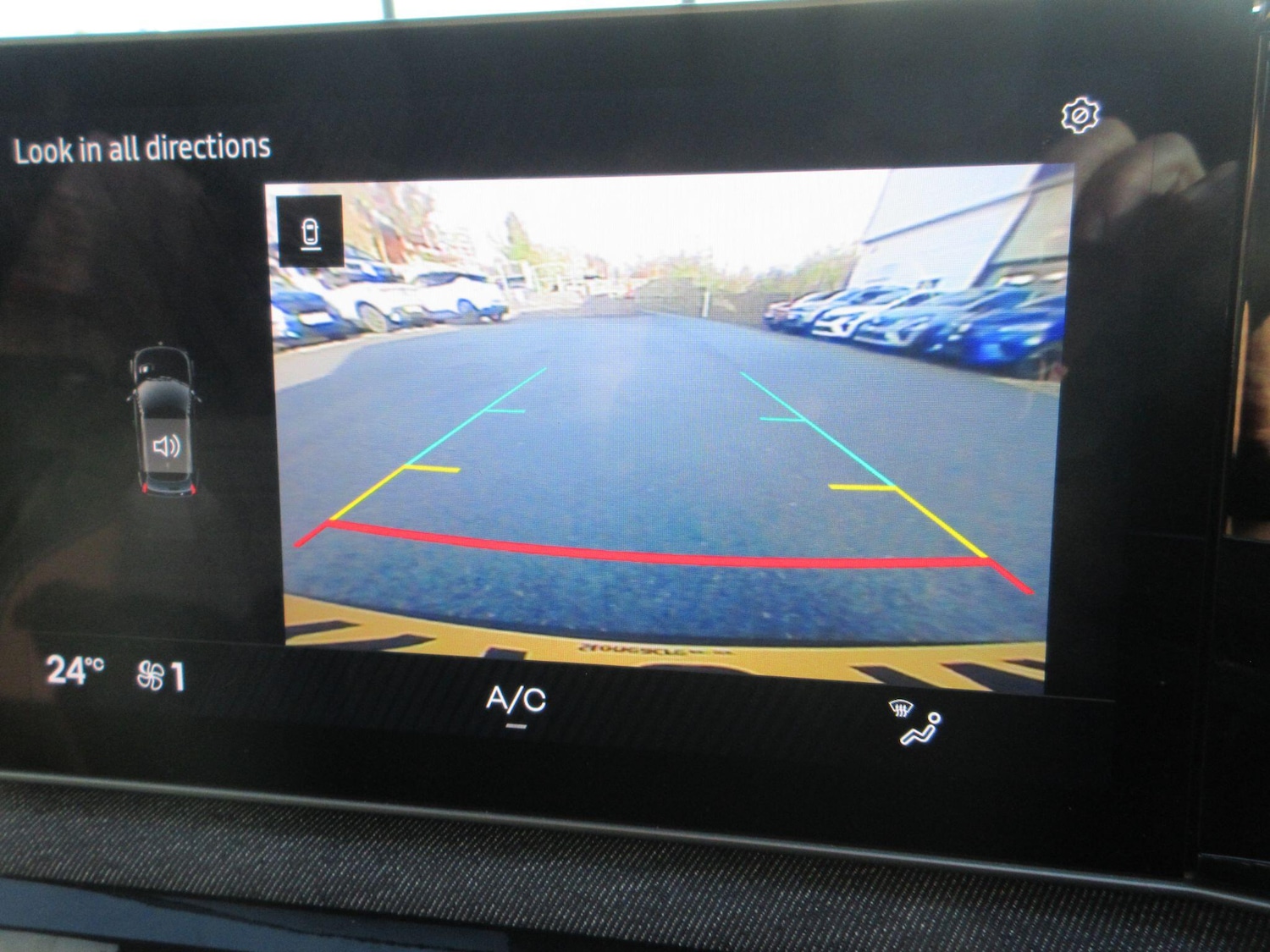 Used Renault 5 E-Tech electric 2025 for sale - 76801311: Photo 35