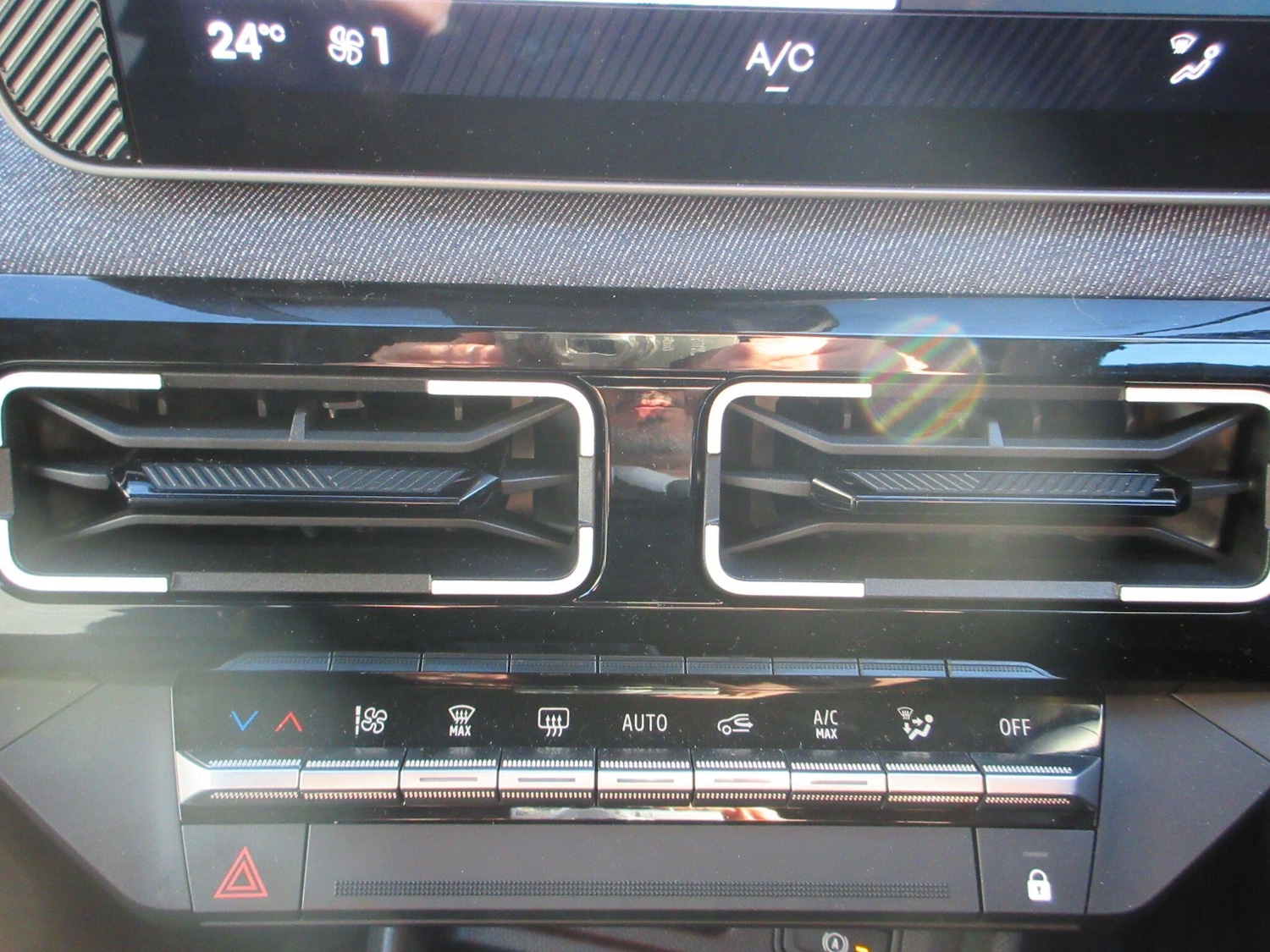 Used Renault 5 E-Tech electric 2025 for sale - 76801311: Photo 36