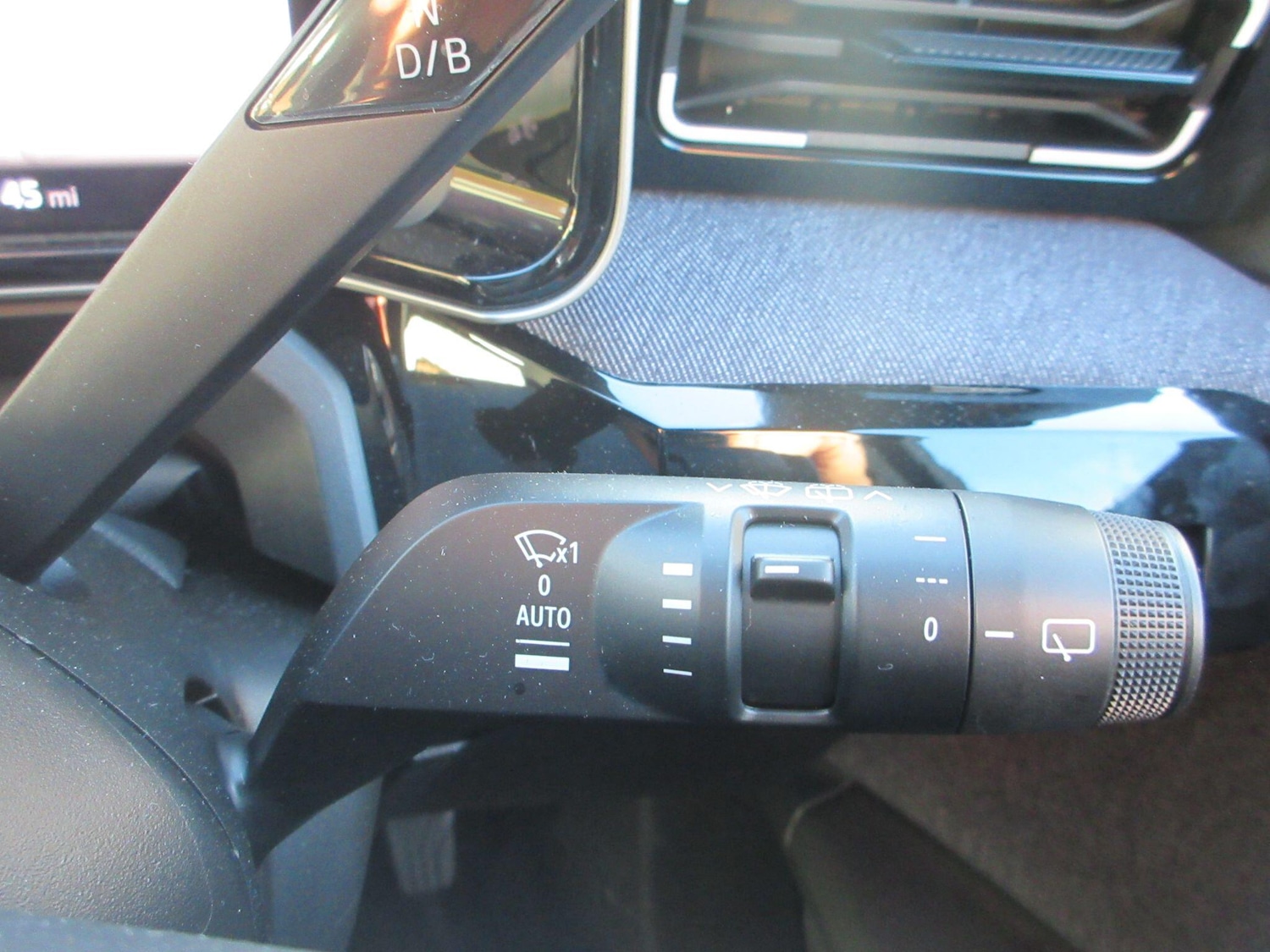 Used Renault 5 E-Tech electric 2025 for sale - 76801311: Photo 43