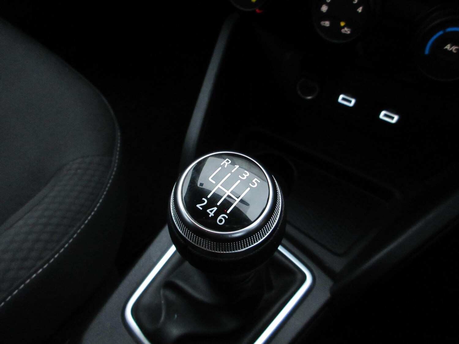 Used Dacia Duster 2022 for sale - 77497130: Photo 36