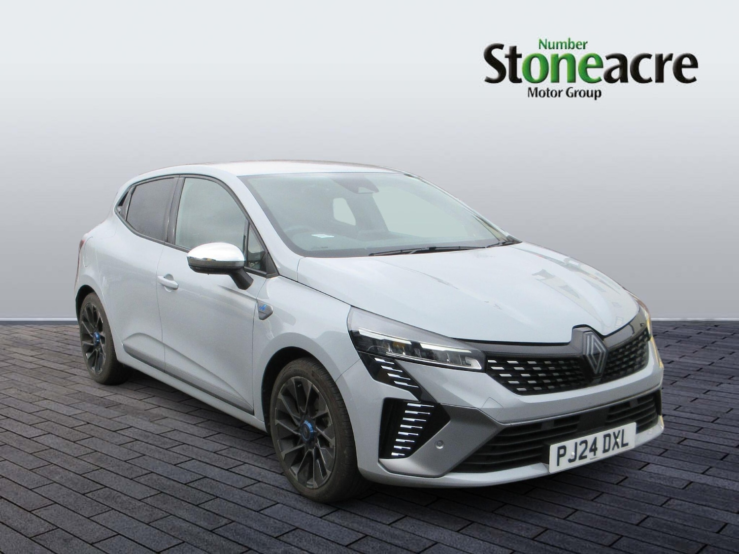 Used Renault Clio for sale - 78204320: Photo 1