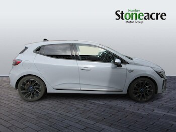 Used Renault Clio 2024 for sale - 78204320: Photo