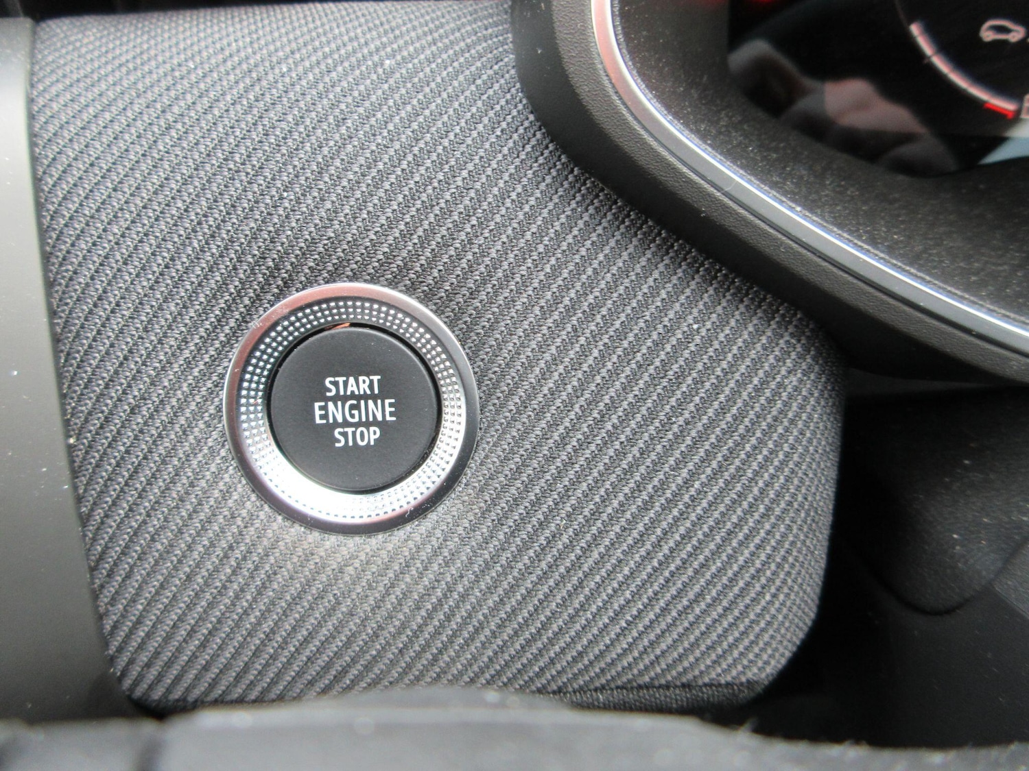 Used Renault Clio for sale - 78204320: Photo 33