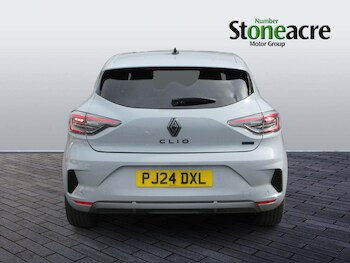 Used Renault Clio 2024 for sale - 78204320: Photo