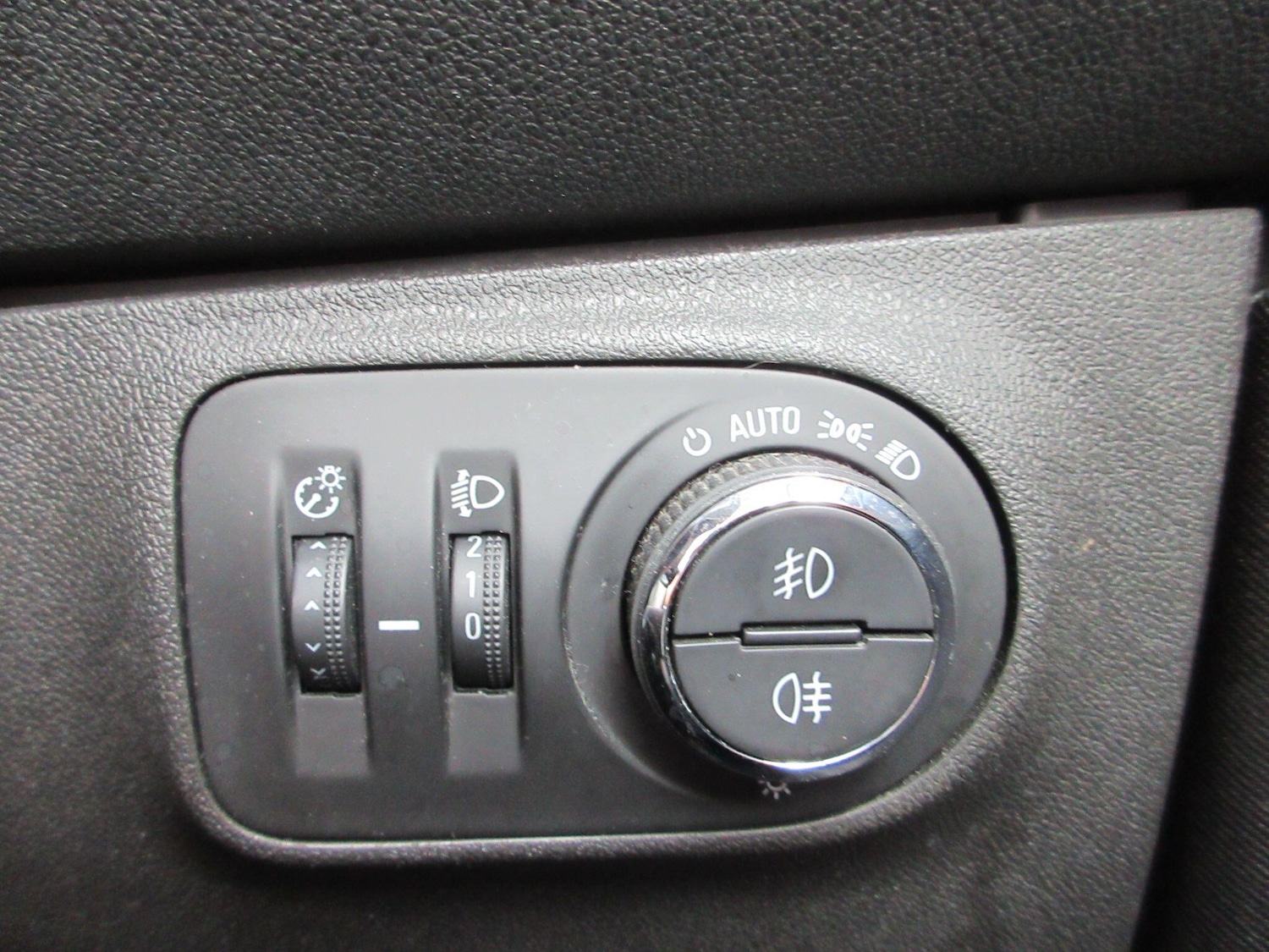 Vehicle 33