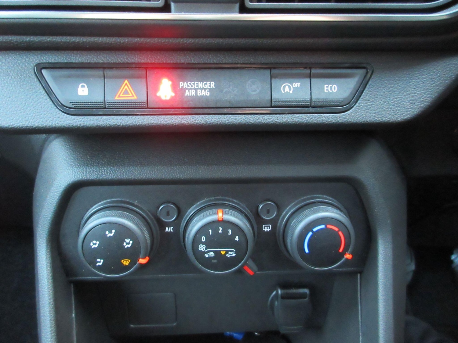 Used Dacia Sandero 2022 for sale - 77119566: Photo 30