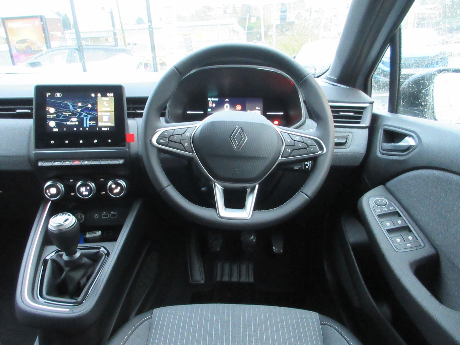 Used Renault Clio 2025 for sale - 76926022: Photo 12