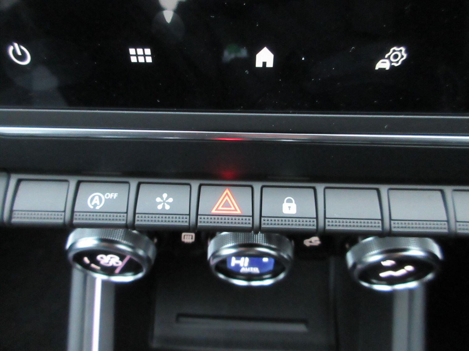 Used Renault Clio 2025 for sale - 76926022: Photo 32