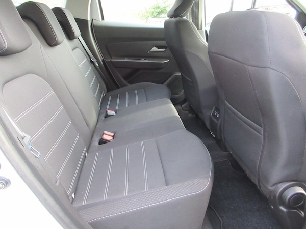 Used Dacia Duster 2023 for sale - 76121739: Photo 17