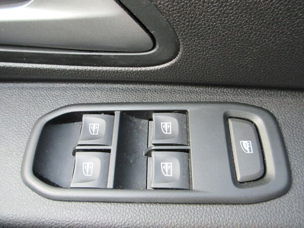 Used Dacia Duster 2023 for sale - 76121739: Photo 44