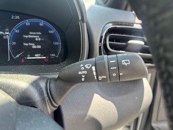 Used Toyota Yaris 2024 for sale - 79464791: Photo