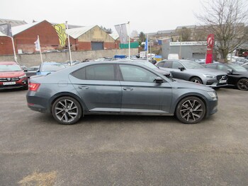 Used Skoda Superb 2017 for sale - 77722643: Photo