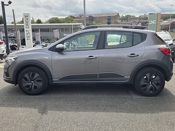 Used Dacia Sandero Stepway 2024 for sale - 79533524: Photo