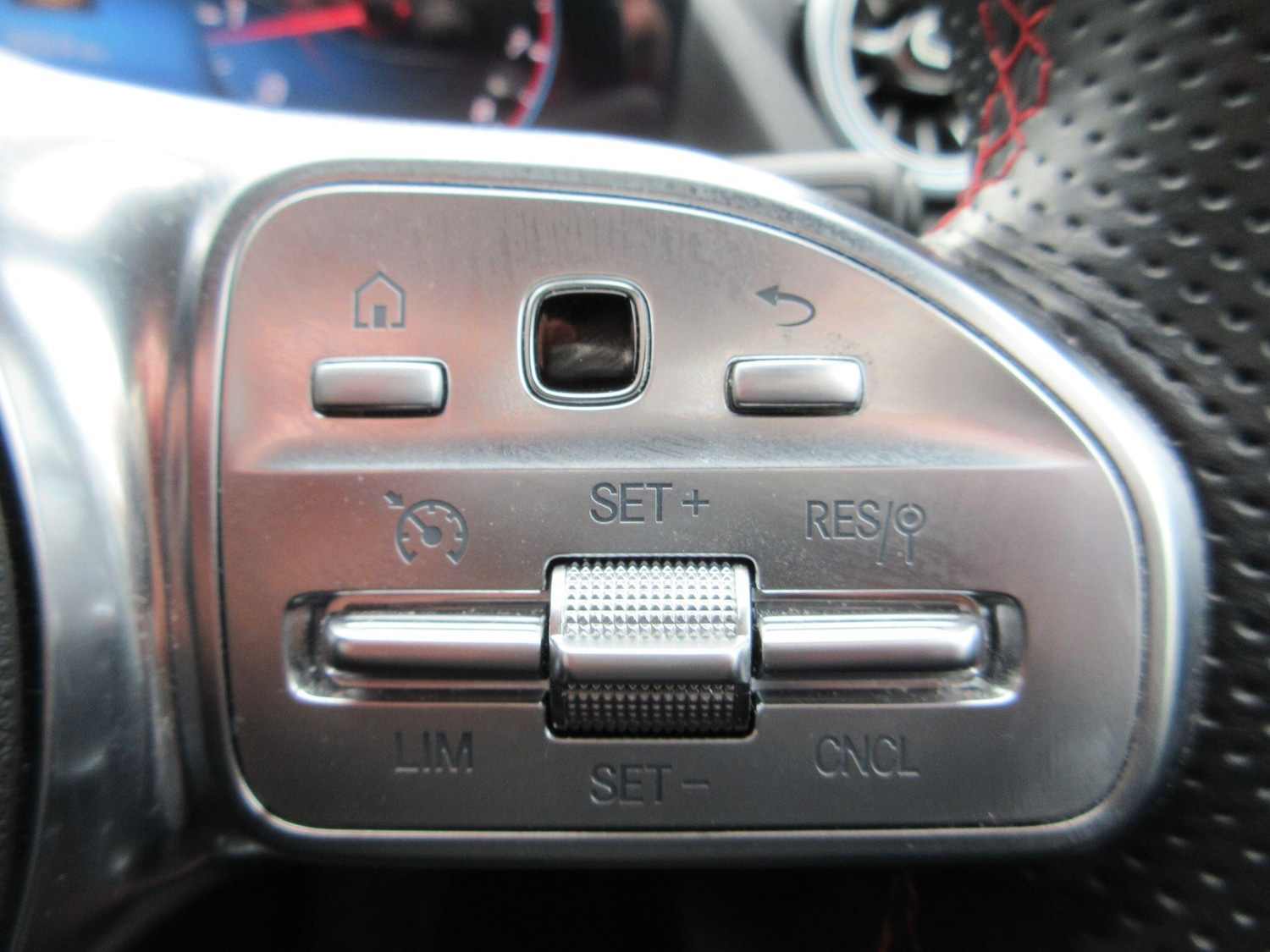 Used Renault Clio 2025 for sale - 77331010: Photo 40