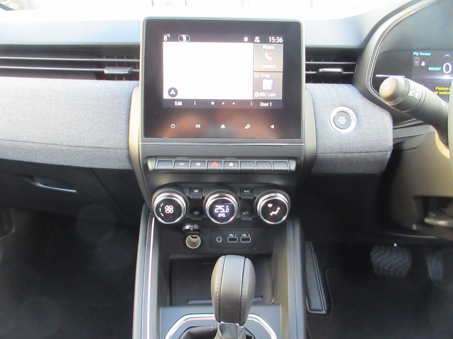 Used Renault Clio 2025 for sale - 77411868: Photo 15