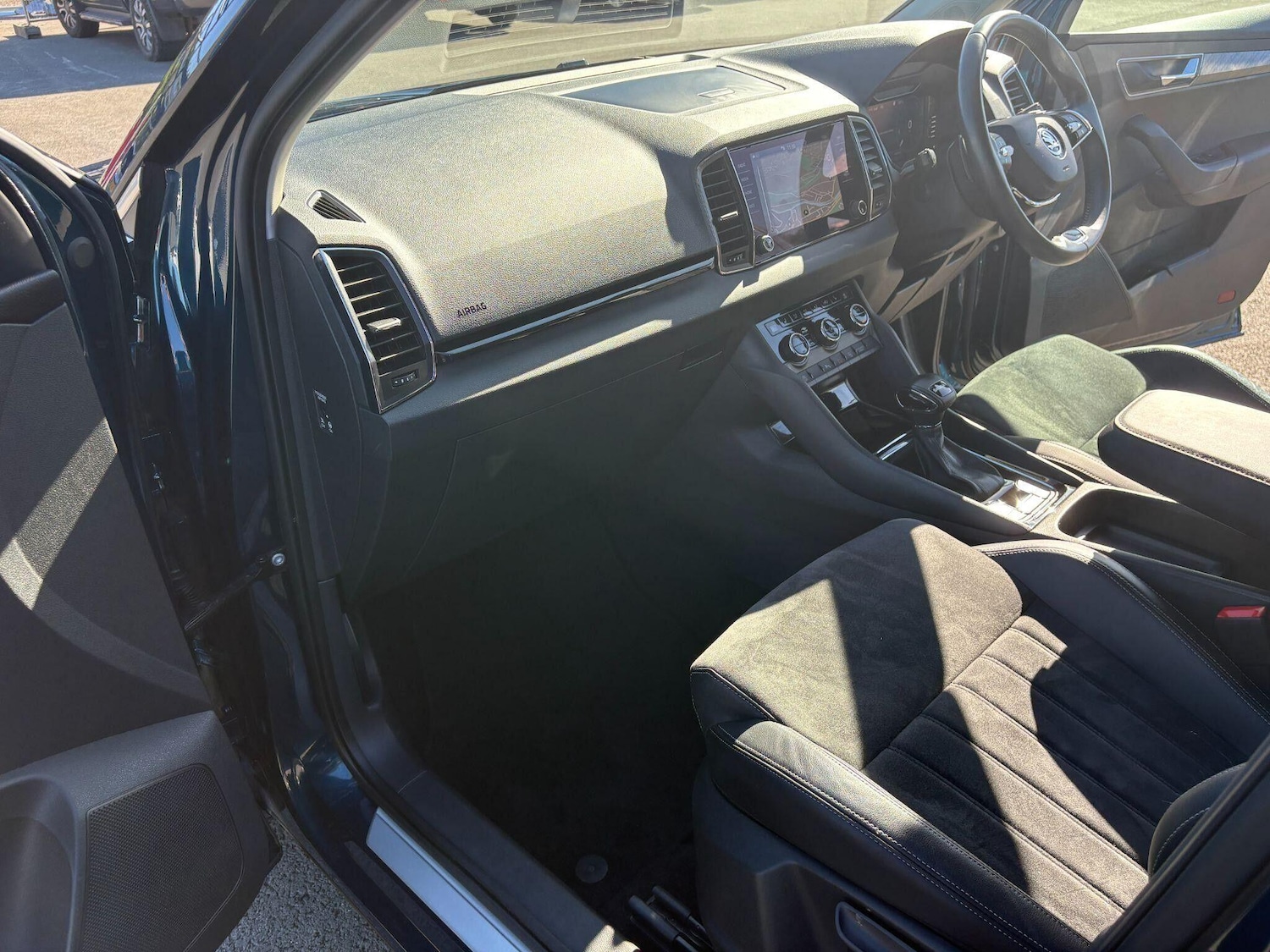 Used Skoda Karoq 2022 for sale - 76832407: Photo 11