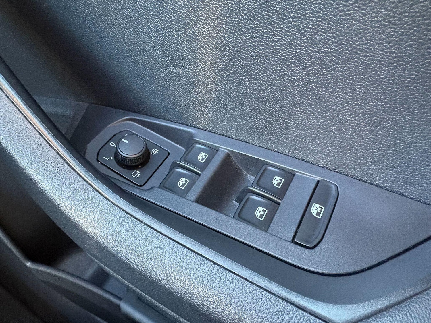 Used Skoda Karoq 2022 for sale - 76832407: Photo 30