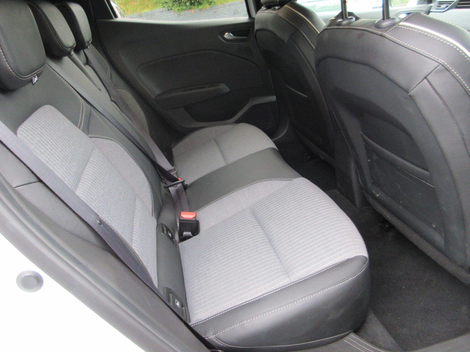 Used Renault Clio 2024 for sale - 76259455: Photo 17