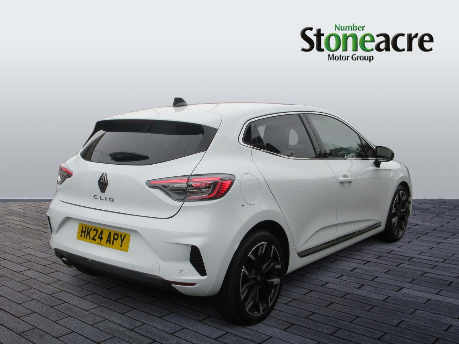 Used Renault Clio 2024 for sale - 76259455: Photo 3