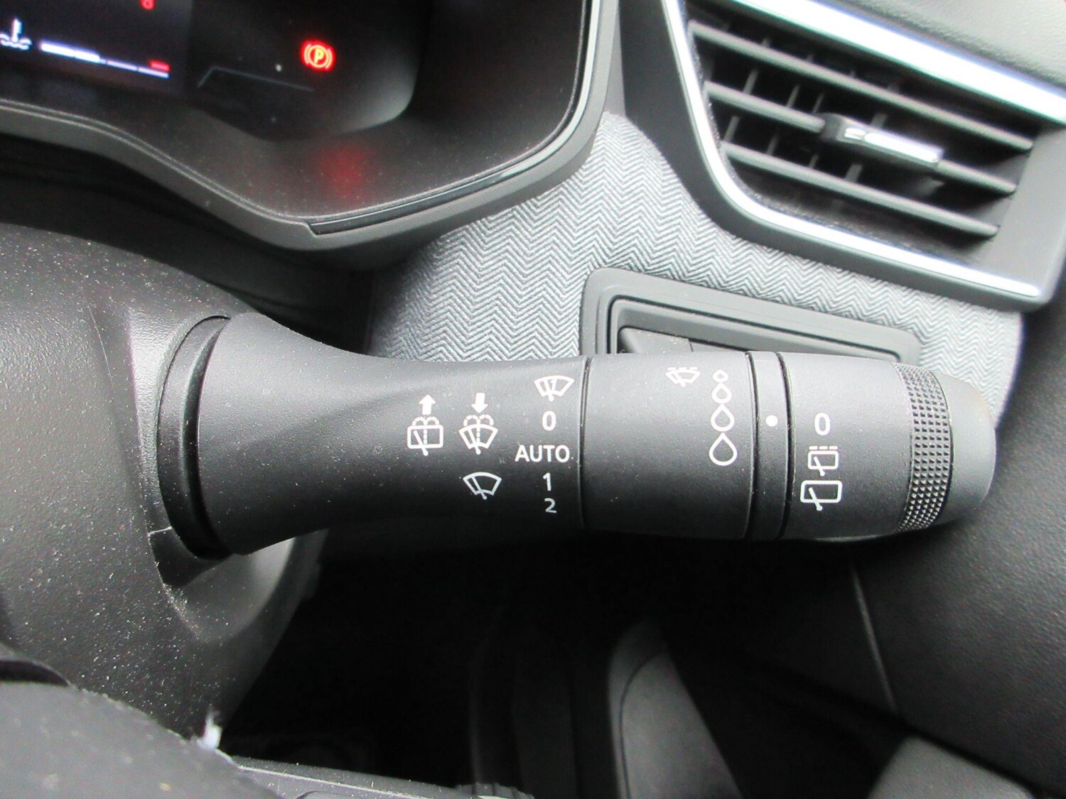 Used Renault Clio 2024 for sale - 76259455: Photo 37